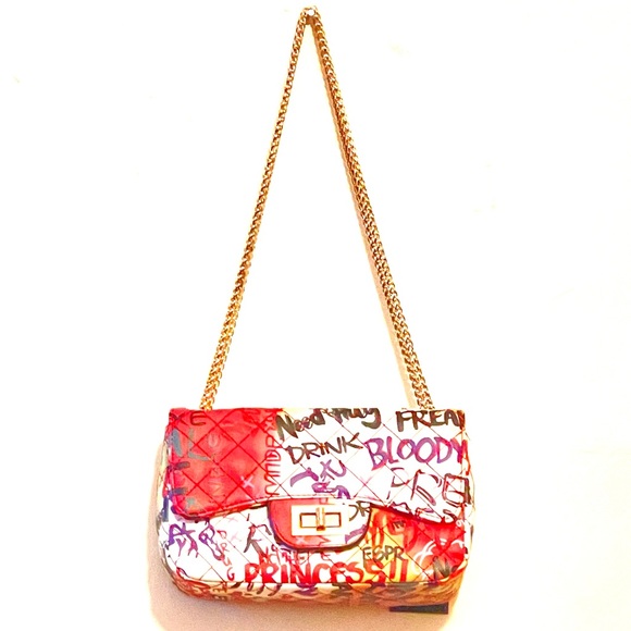 Quilted Graffiti Bag Gold Hardware - Picture 4 of 4